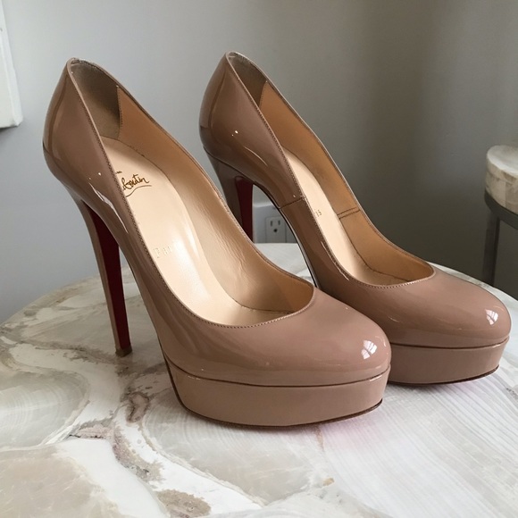 Christian Louboutin Bianca Patent Leather Pump - Picture 3 of 8